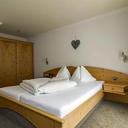 Garni Chasa Nova Hotel 3*