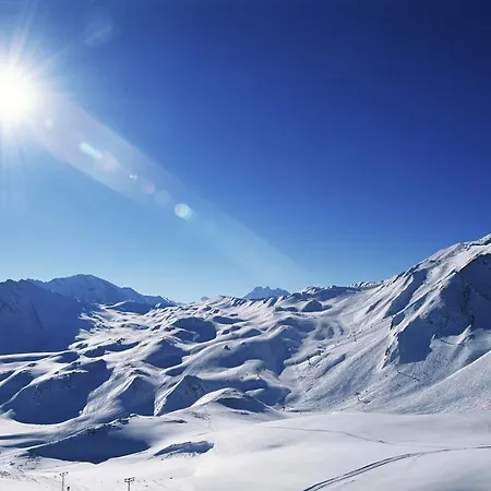 호텔 Garni Chasa Nova 삼나운