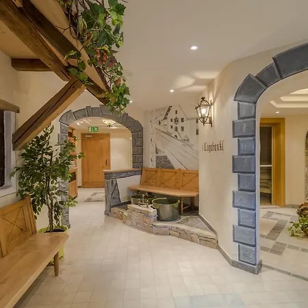 Garni Chasa Nova 삼나운