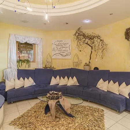 Garni Chasa Nova 삼나운