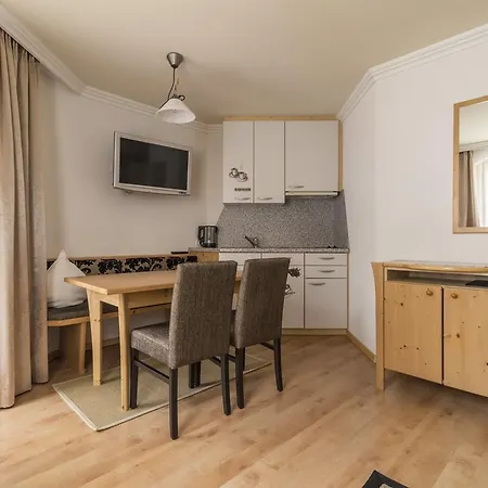 Hotel Garni Chasa Nova Samnaun