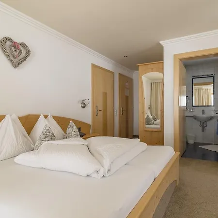 Hotel Garni Chasa Nova