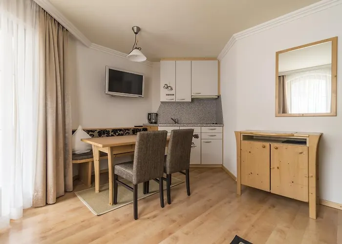 Otel Garni Chasa Nova Samnaun