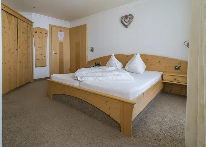 Garni Chasa Nova Otel 3*