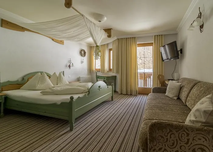 Otel Garni Chasa Nova 3*